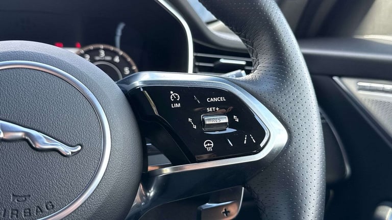  Jaguar F-Pace 2.0 P400e R-Dynamic SE 5dr Auto AWD Estate Plug-In Hy Automatic