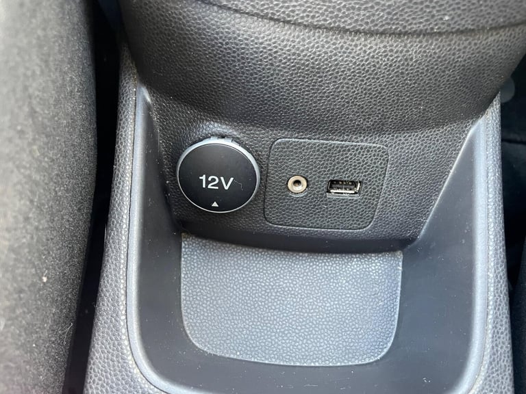 2014 Ford Fiesta 1.25 Zetec Euro 5 3dr HATCHBACK Petrol Manual