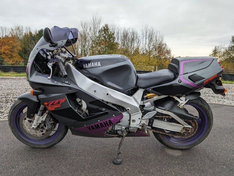 1994 YAMAHA YZF750, HPI CLEAR, LOW MILES, RUNS and RIDES, EASY WINTER PROJECT