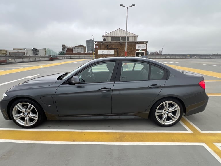 2017 BMW 3 Series 330e M Sport 4dr Step Auto SALOON Petrol/Electric Hybrid Automatic