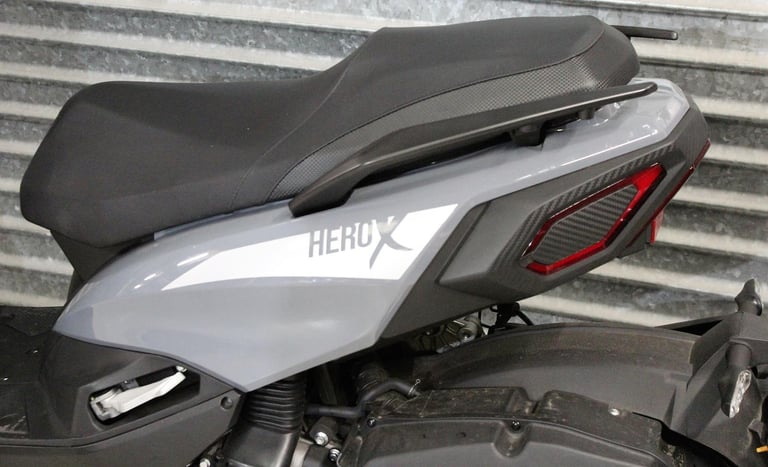 2023 23 SINNIS LH 125 T-22 HERO X GREY LEARNER LEGAL SCOOTER 540 MILES TRADESALE