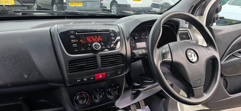 2017 Vauxhall Combo L1H1 2300 CDTI ECOFLEX S/S 5 SEATER COMBI CREW VAN 1.3 CDTI 95ps Van/side win...