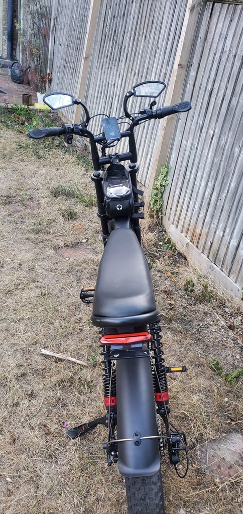 Beautiful Electric bike full suspensions,  super fast,  1000w, 17.5ah battery,  brand new 