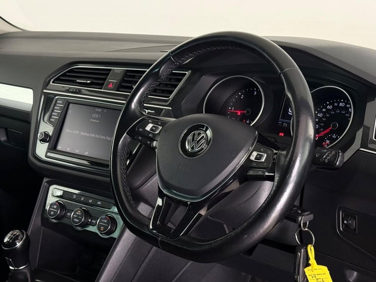 2017 Volkswagen Tiguan 2.0 TDI BlueMotion Tech SE Navigation Euro 6 (s/s) 5dr ESTATE Diesel Manual
