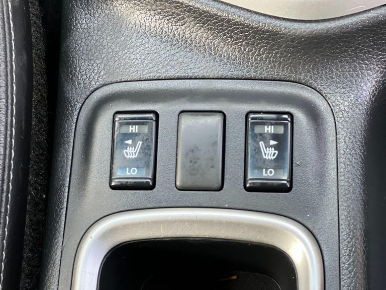 2018 Nissan Navara 2.3 dCi Tekna 4WD Euro 6 (s/s) 4dr PICK UP Diesel Manual