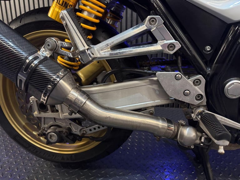 2009 Yamaha XJR1300 09