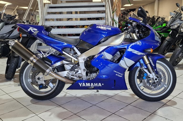 image for Yamaha R1 YZF-R1 4XV 2000