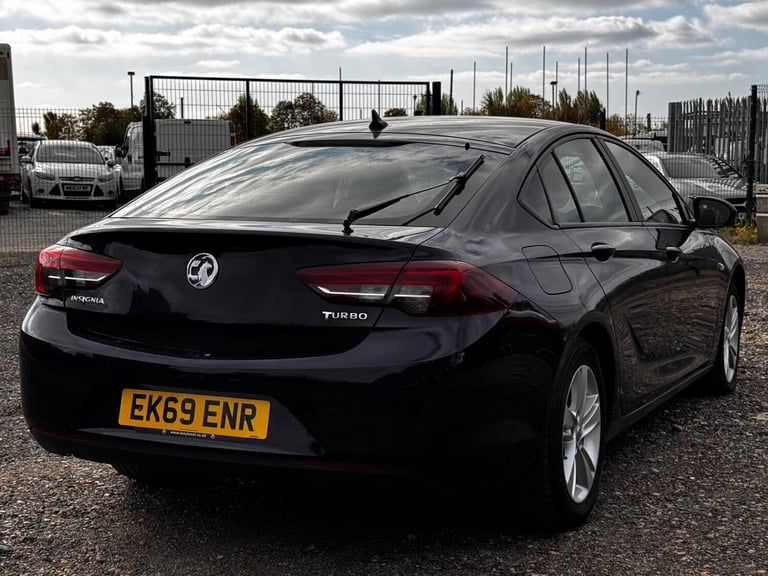 2019 Vauxhall Insignia 1.5T [165] Design Nav 5dr HATCHBACK PETROL Manual