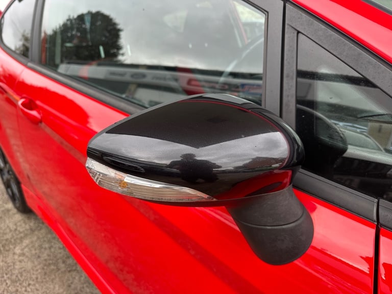 2014 Ford Fiesta 1.0 EcoBoost 140 Zetec S Red 3dr HATCHBACK Petrol Manual