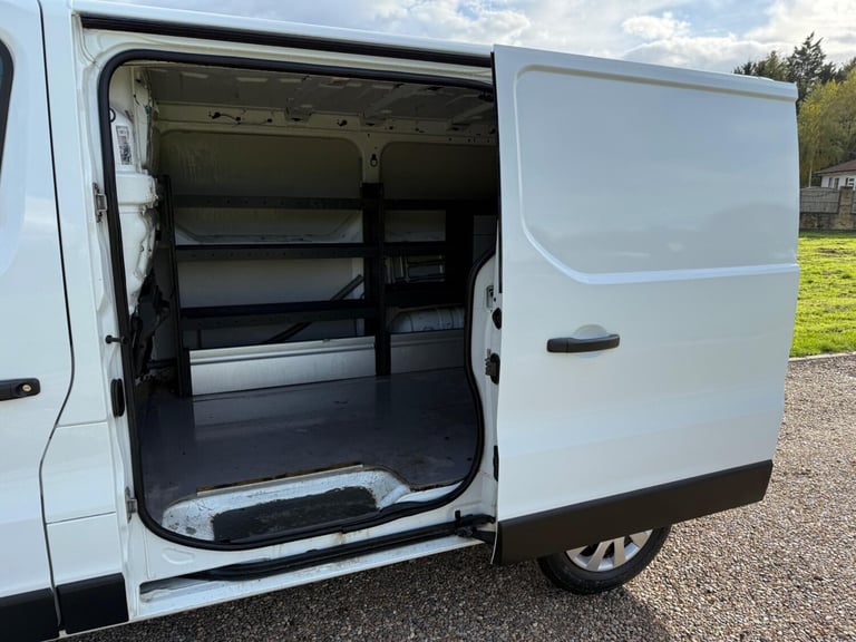 2017 Renault Trafic SL27 dCi 120 Business+ Van PANEL VAN DIESEL Manual