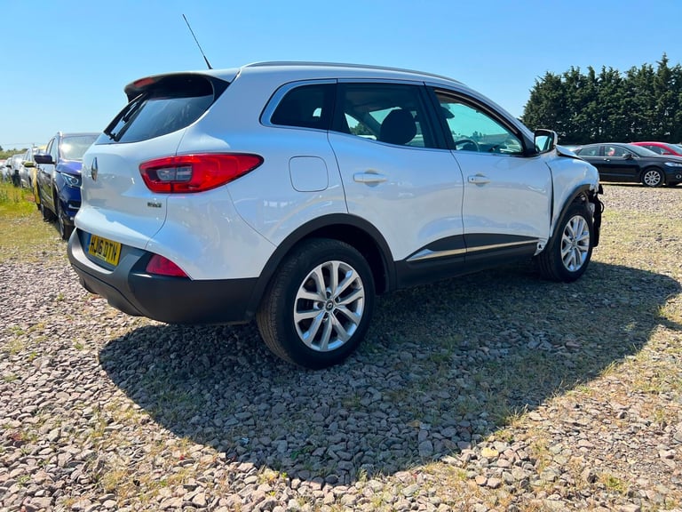 2016 RENAULT KADJAR DYNAMIQUE NAV WHITE EURO 6 SALVAGE DAMAGED REPAIR CAT S SUV