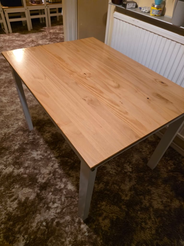 Wooden table and 4 matching chairs