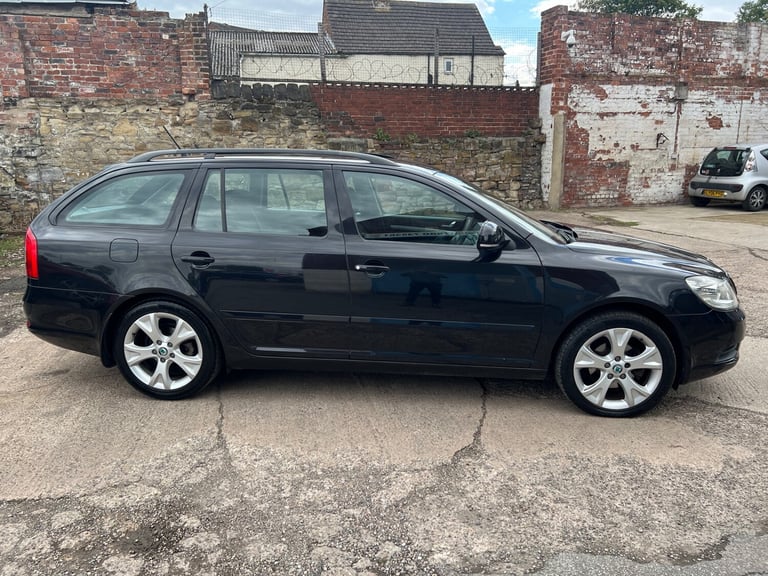 2011 Skoda Octavia 1.6 SE 5dr ESTATE Petrol Manual