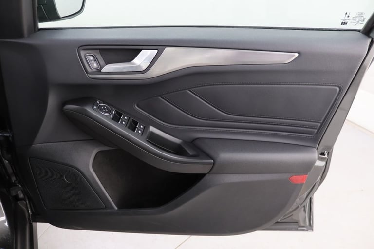 2021 Ford Focus 1.5 EcoBlue Titanium Hatchback 5dr Diesel Auto Euro 6 (s/s) (120 ps) Hatchback Di...