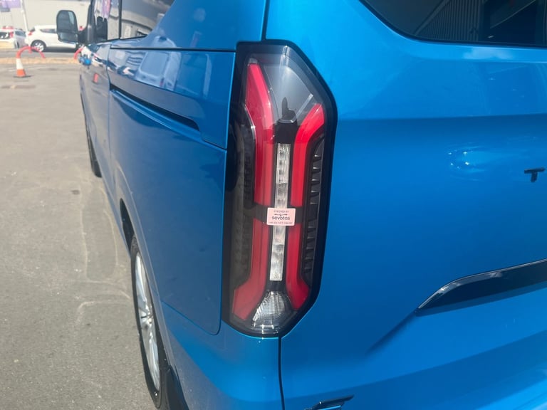 2025 Ford Tourneo Custom E-Tourneo Custom Titanium X Bus M1 340 L1 65kWh 160kw 218 RWD 1 Speed Au...