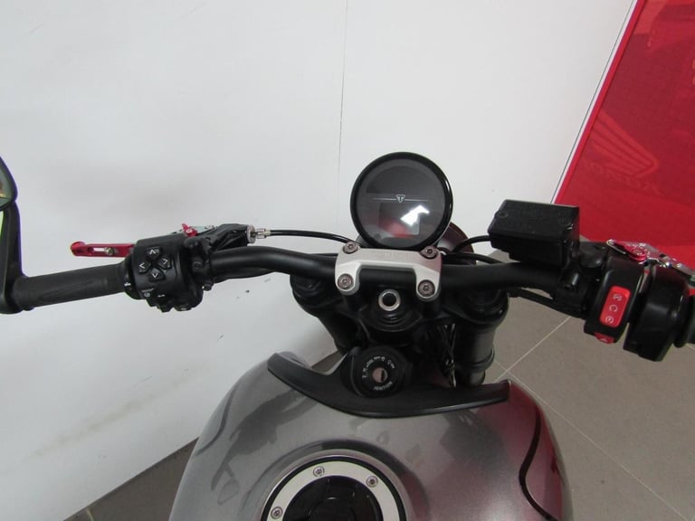 2021 Triumph Trident