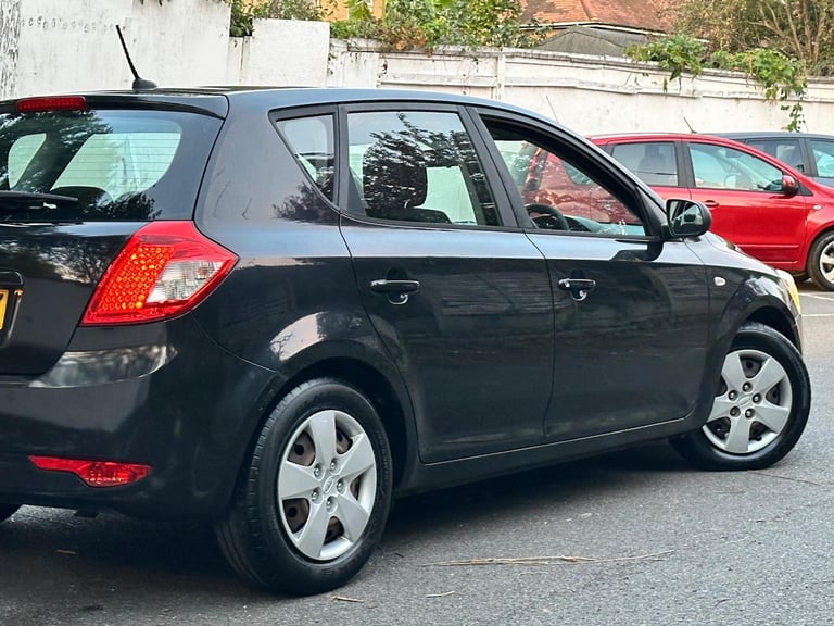 2010 Kia Ceed 1.6 1 Auto Euro 4 5dr HATCHBACK Petrol Automatic