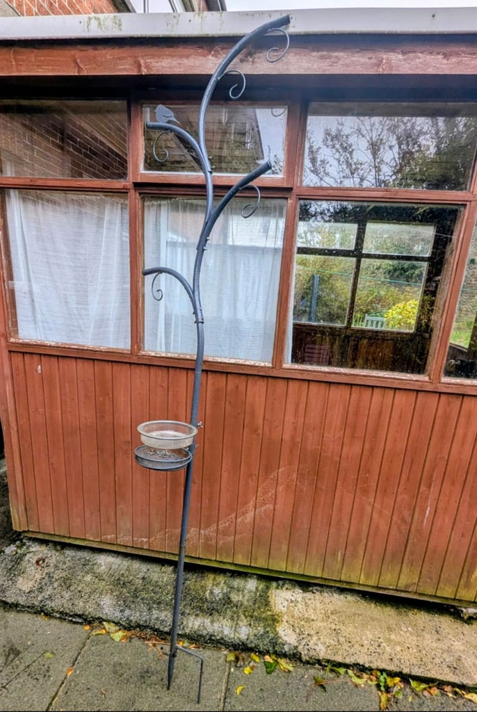 image for Bird feeder