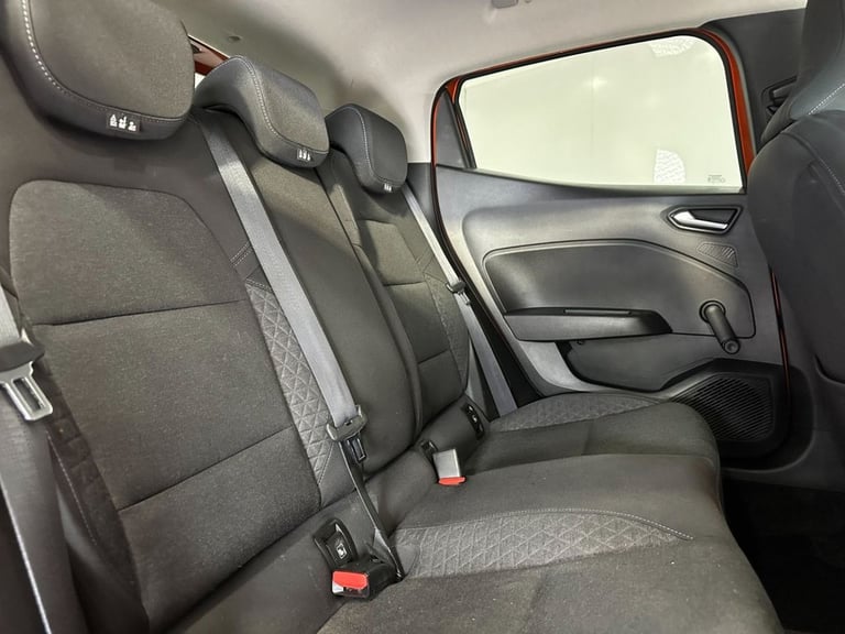 2020 Renault Clio 1.0 TCe Iconic Hatchback 5dr Petrol Manual Euro 6 (s/s) (100 ps) Hatchback Petr...
