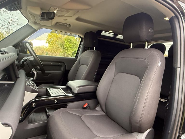  Land Rover Defender 90 3.0 D250 MHEV Hard Top SUV Auto 4WD SWB Euro 6 (s/s) 3dr Diesel Automatic