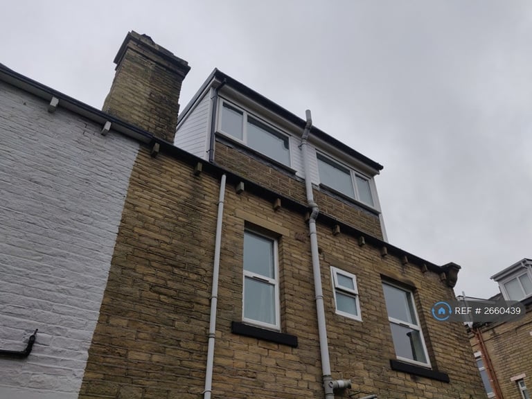 5 bedroom house in Mumford Street, Bradford, BD5 (5 bed) (#2660439)