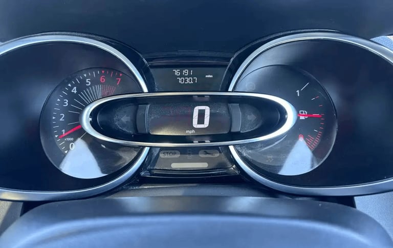 Renault, CLIO, Hatchback, 2016, Manual, 898 (cc), 5 doors