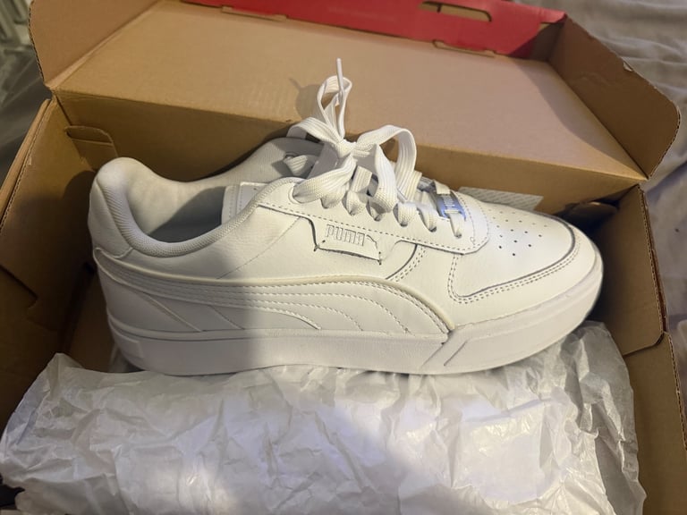 Pumma white trainers 