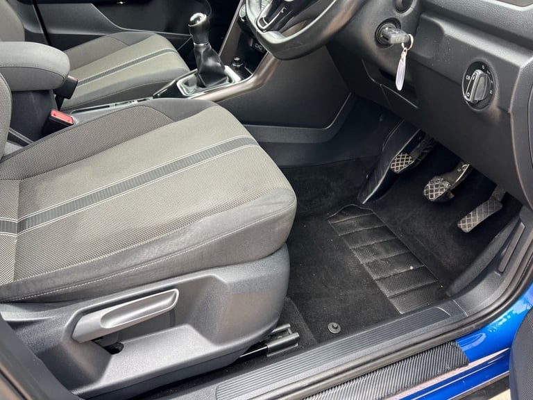 2019 Volkswagen T-Roc 1.5 TSI GPF EVO Design SUV 5dr Petrol Manual Euro 6 (s/s) (150 ps) HATCHBAC...