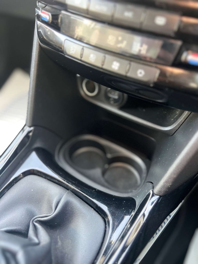 2017 Peugeot 2008 1.6 BlueHDi 120 Allure 5dr HATCHBACK DIESEL Manual