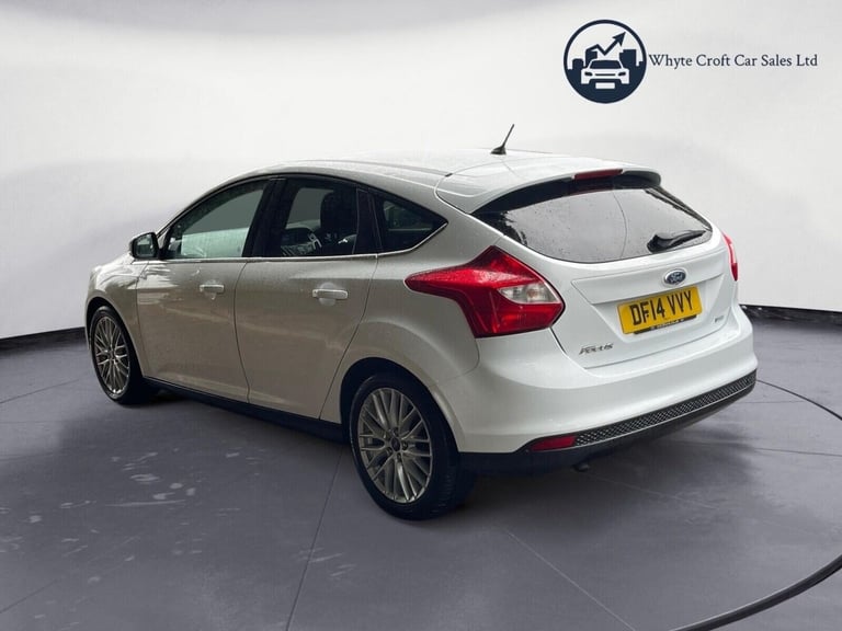 2014 Ford Focus 1.0 EcoBoost Zetec Navigator 5dr HATCHBACK PETROL Manual