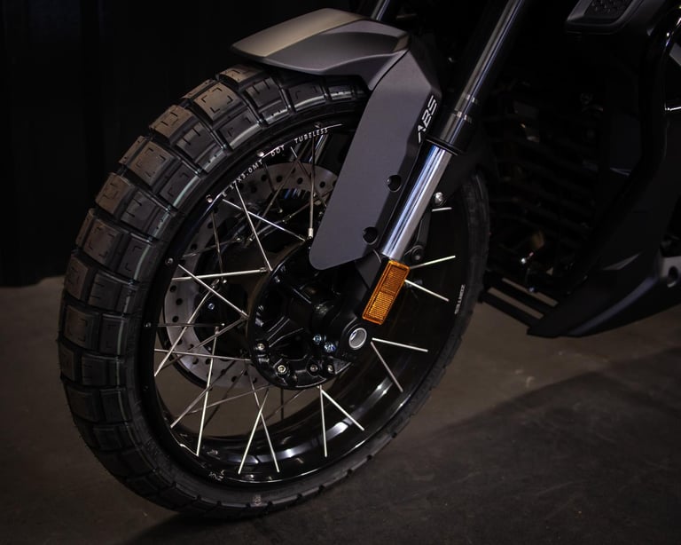 2025 Zontes ZT125-GK BRAND NEW 125cc SPORTS CAFE COMMUTER FROM ROAD AND TRIALS