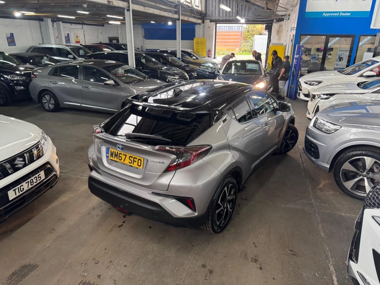 2018 Toyota C-HR 1.8 VVT-h Dynamic SUV 5dr Petrol Hybrid CVT Euro 6 (s/s) (122 ps) HATCHBACK Petr...