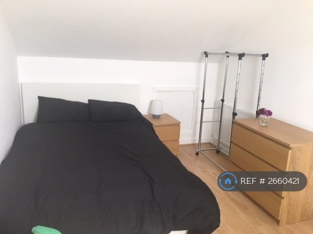 10 bedroom house in Halkyn Avenue, Liverpool, L17 (10 bed) (#2660421)