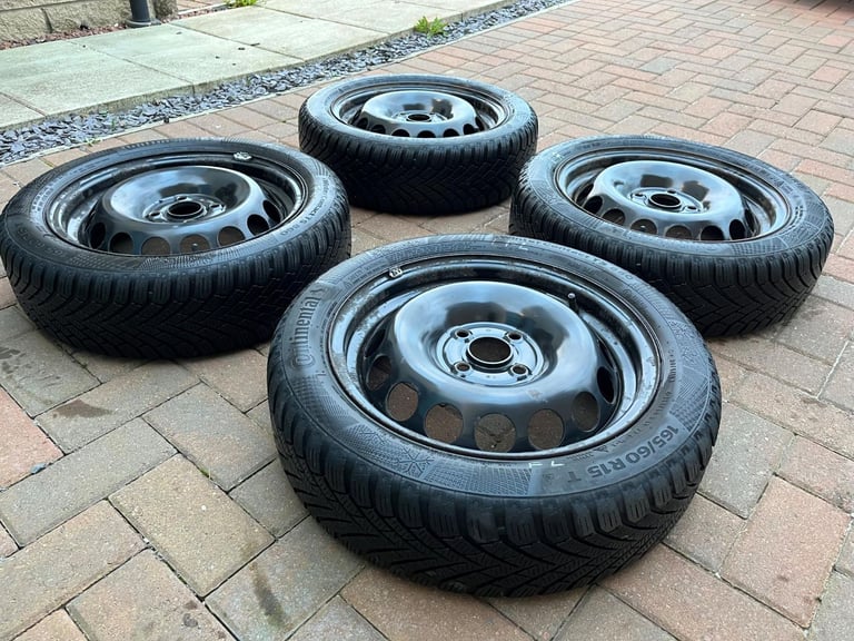 image for 4 Complete wheels (winter tyres) for Toyota Aygo / Peugeot 108 / Citroën C1