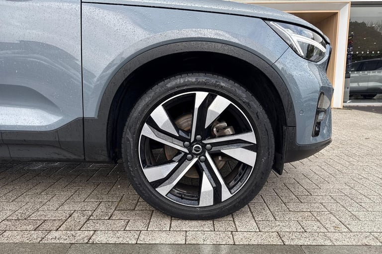 2022 Volvo XC40 2.0 B4 MHEV Ultimate SUV 5dr Petrol Hybrid DCT Auto Euro 6 (s/s) (197 ps) ESTATE ...