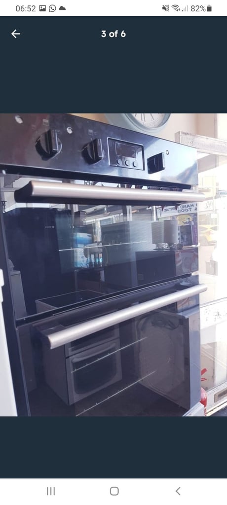 Hotpoint black electric built in oven almost new free delivery could connect it  