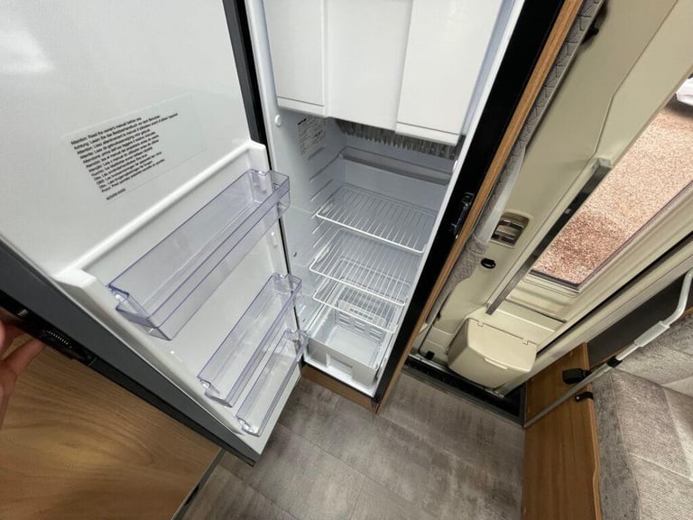 Bailey Adamo 75-4i 4 Berth 4 Belt end bedroom Auto 3500kg Garage 