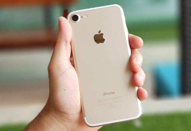 image for Like New Used Apple Iphone 7 Unlocked One Year Warranty 