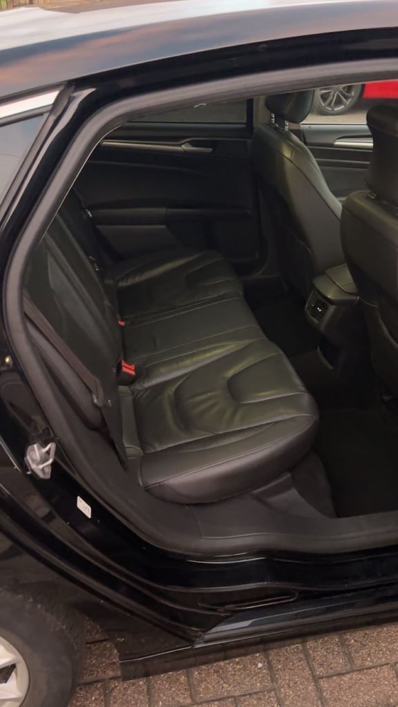 Ford, MONDEO, Hatchback, 2015, Manual, 1997 (cc), 5 doors