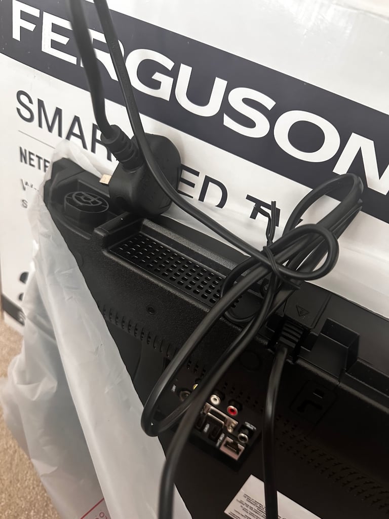 Ferguson smart LED TV 24”