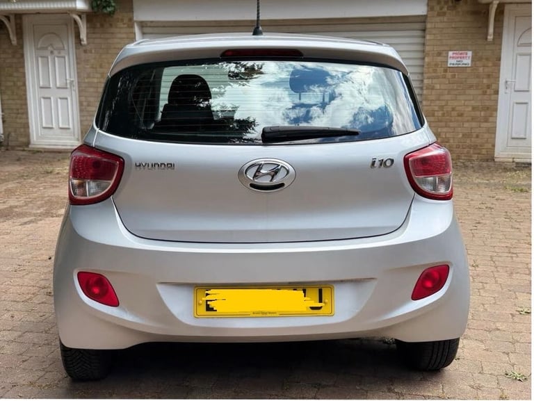 2017 Hyundai i10 1.0 PREMIUM CHEAP TAX GREAT 1ST CAR CD/MP3/USB BLUETOOTH AIR CON ALLOYS 1 Y HATC...