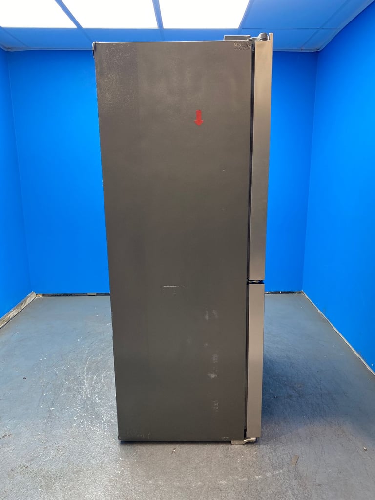 Hoover HSC918ENXK 567L No Frost American Style Fridge Freezer