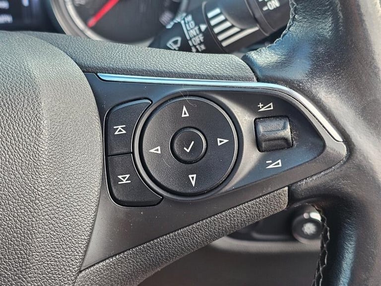 2017 Vauxhall Insignia 1.6 Turbo D ecoTEC Design Nav Grand Sport Euro 6 (s/s) 5dr HATCHBACK Diese...