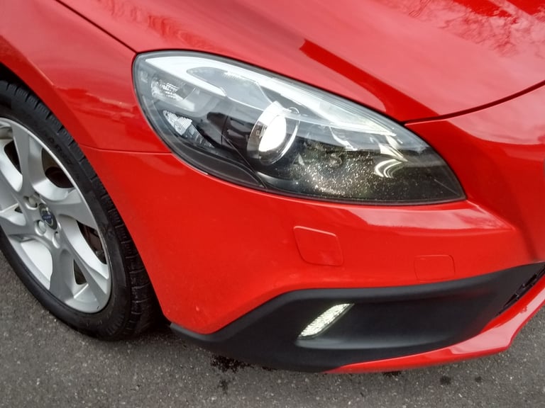 2015 Volvo V40 Cross Country D2 [120] FSH Cross Country Lux 5dr HATCHBACK Diesel Manual