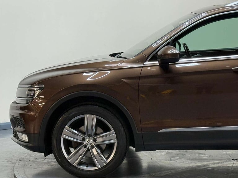 2017 Volkswagen Tiguan 2.0 TDI BlueMotion Tech SEL DSG 4Motion Euro 6 (s/s) 5dr SUV Diesel Automatic