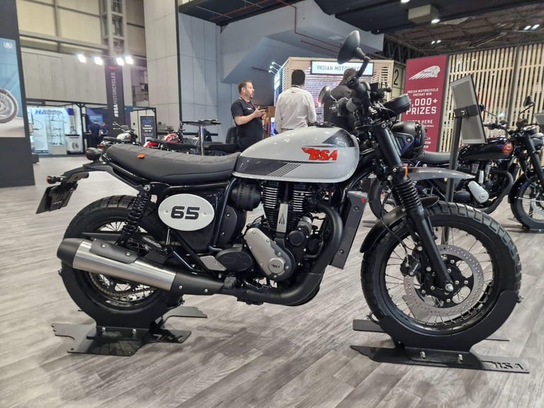 BSA Scrambler 650cc Classic Motorcycle Gold Star 