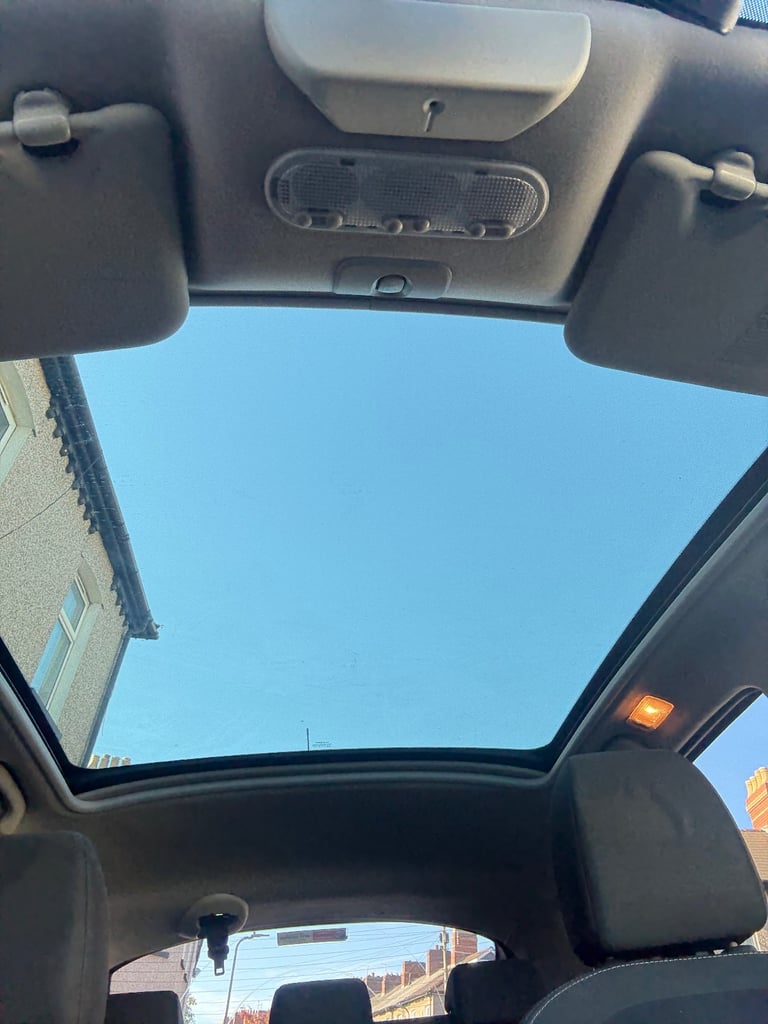 Nissan, QASHQAI, Hatchback, 2012, Manual, 1461 (cc), 5 doors