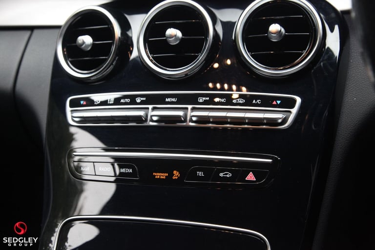 2019 Mercedes-Benz C-Class 2.0 C220d AMG Line (Premium) G-Tronic+ Euro 6 (s/s) 4dr SALOON Diesel ...