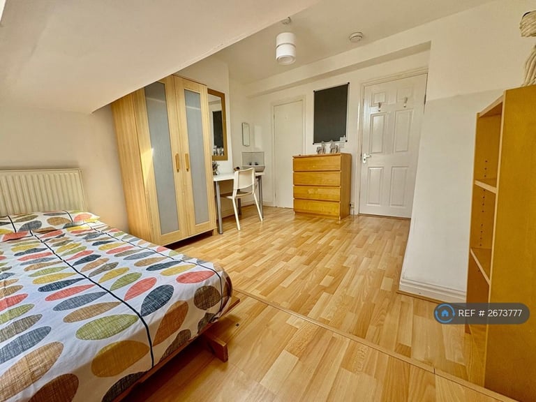 5 bedroom house in Chilwell Street, Nottingham, NG7 (5 bed) (#2673777)