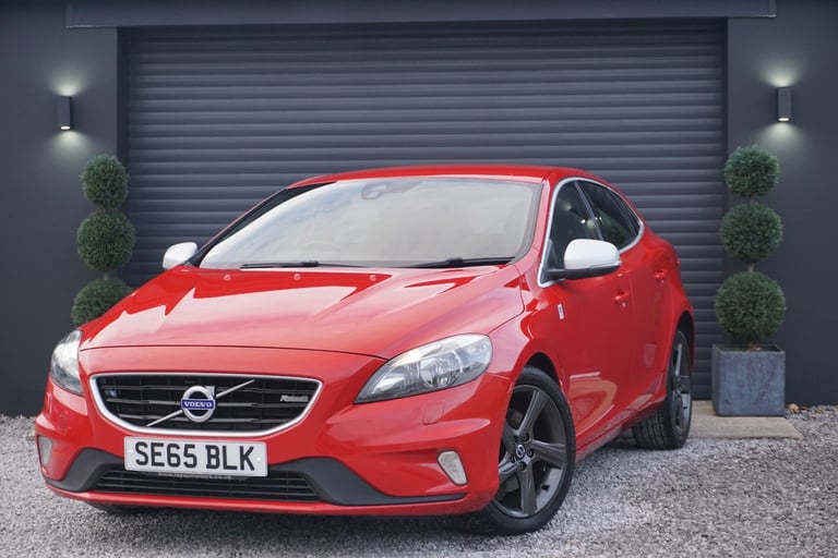 2015 Volvo V40 D2 [120] R DESIGN *IMMACULATE CONDITION £20 ROAD TAX* HATCHBACK Diesel Manual
